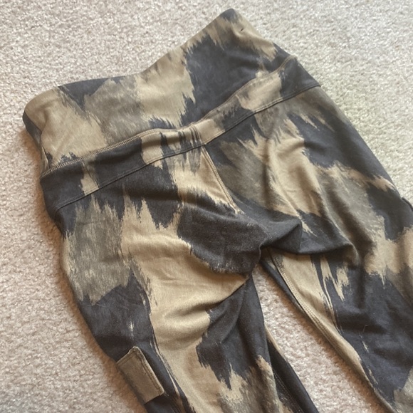 Alpine design Size small yoga fitness leggings with pockets - Picture 8 of 8